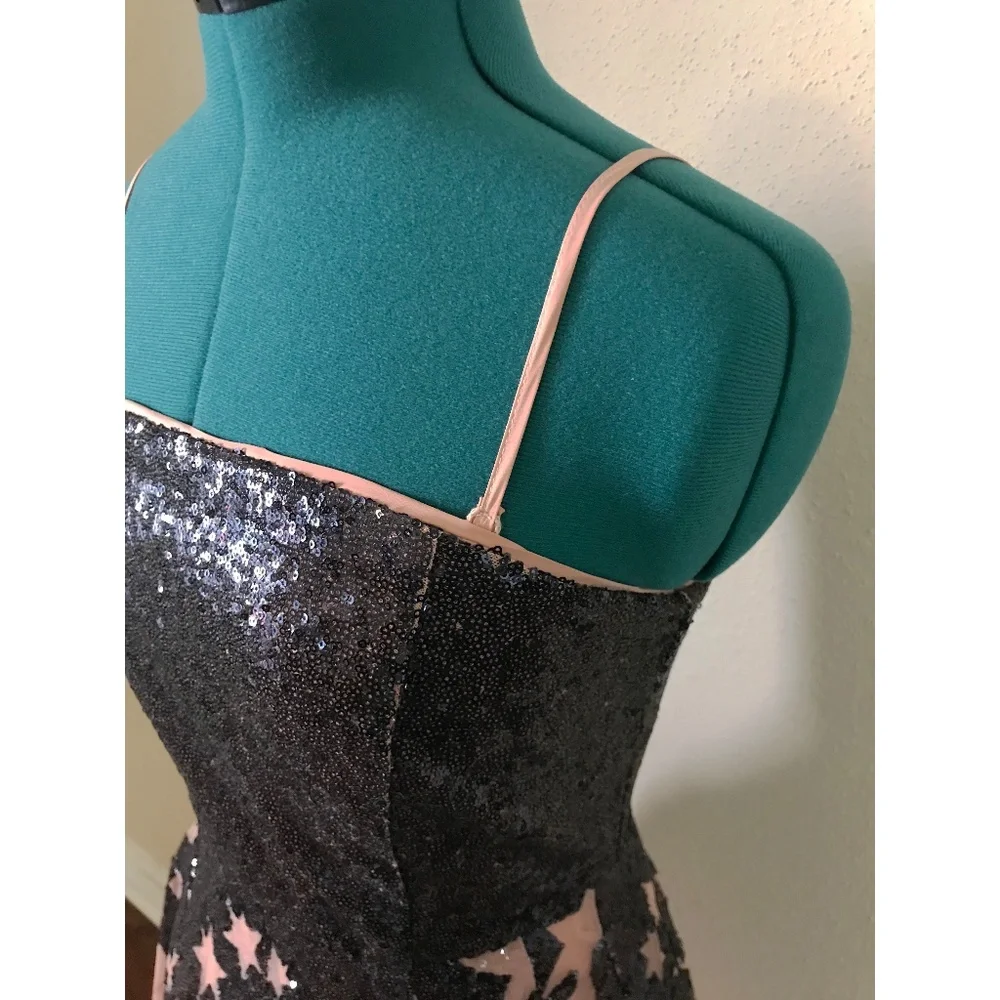 Eva Mendes for New York and Company Sequined Star Dress - Picture 4 of 5